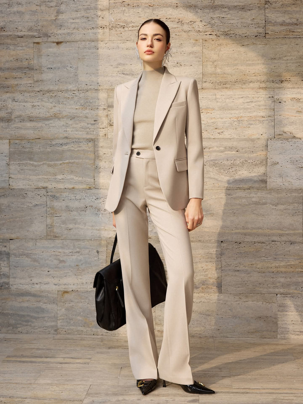 The Executive Suit in Soft Neutral